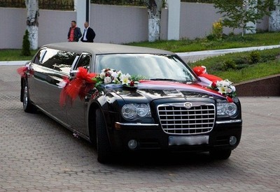 Фото 1 — CHRYSLER 300С, весільна компанія у місті Київ