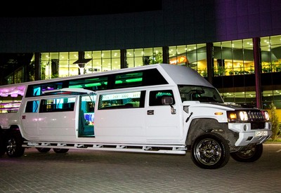 Фото 2 — Mega Hummer, весільна компанія у місті Київ