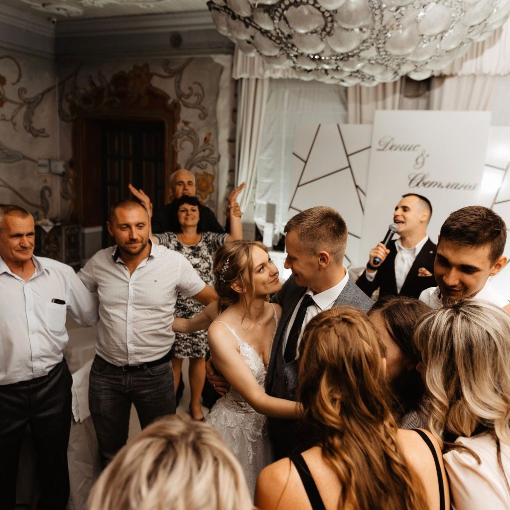 Весільна робота 2 — Дмитро Єфремов