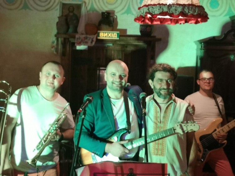 Фото 1 — K&C band, весільна компанія у місті Київ
