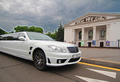 Фото 2 — Mercedes-Benz, весільна компанія у місті Київ