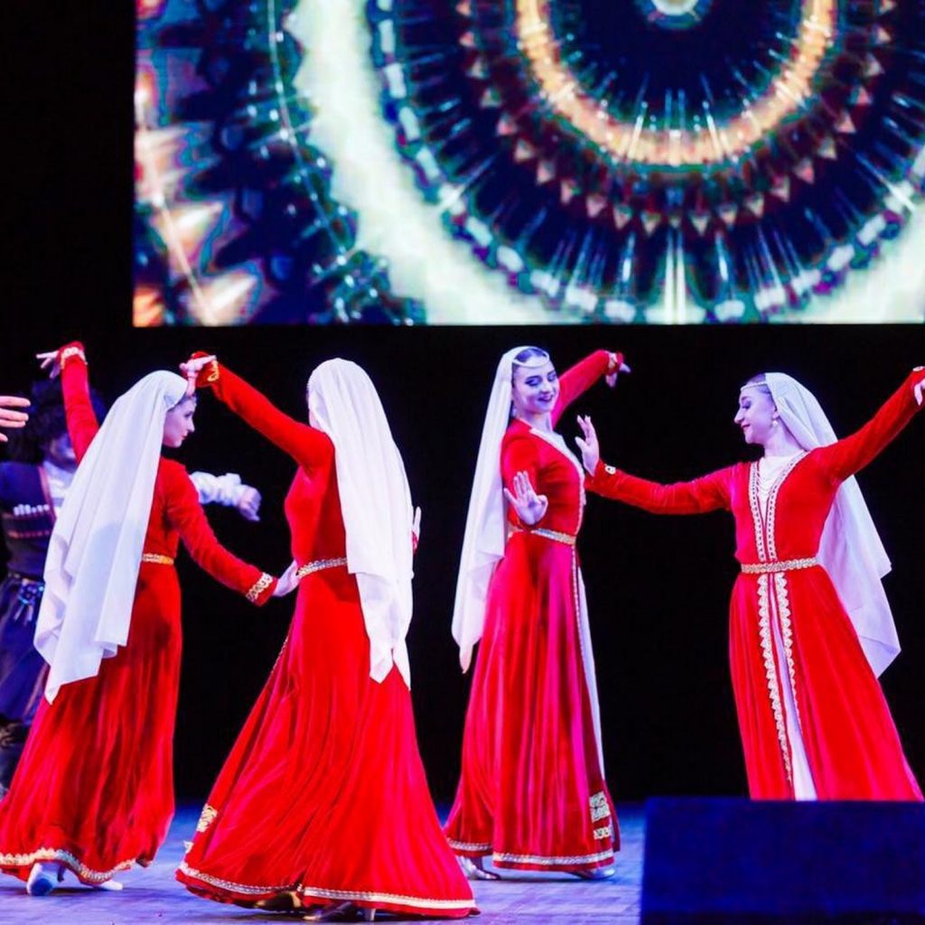 Фото весільної компанії 2 — Show-ballet “Kavkaz”